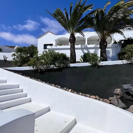 Haley's - Luxury In Lanzarote Nazaret