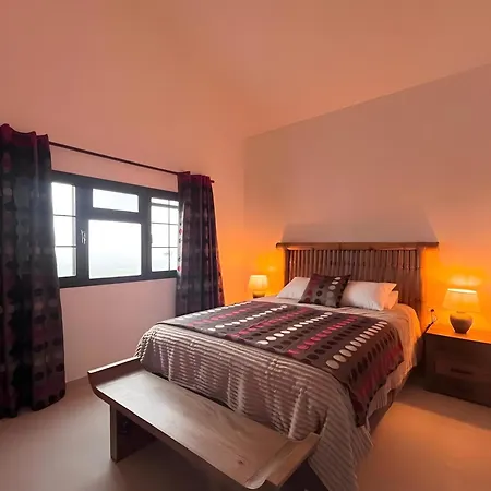 Haley's - Luxury In Lanzarote * Nazaret